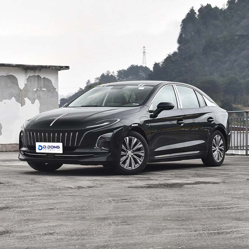 Hongqi E-QM5. 79 руб. сутки